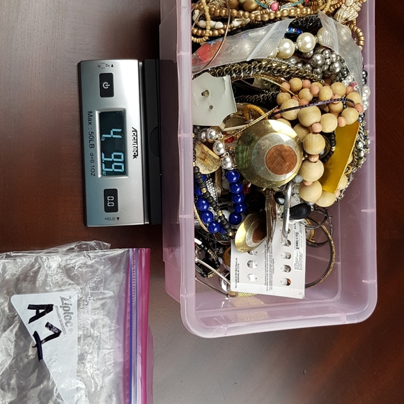 Bulk jewelry lot #A1 - Picture 2 of 5